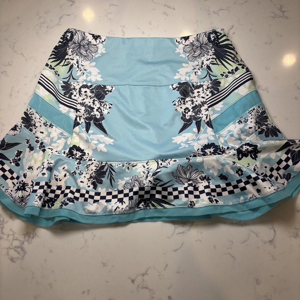 Lucky In Love Skirt Skort SZ SM MINT cond Tennis Pickleball Workout Athleisure